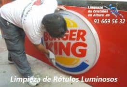 Vídeo de Limpieza de Rótulos